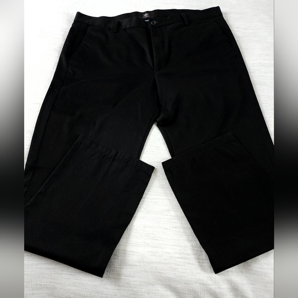 Dockers Slim Fit Khaki Size:38x32 - Picture 2 of 8